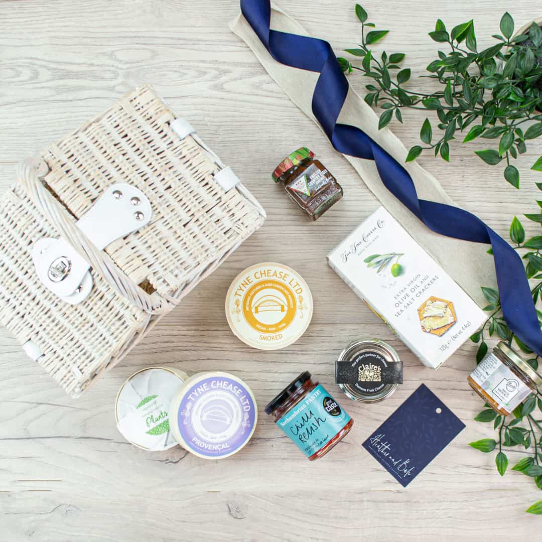 Tyne Chease & Chutney Basket