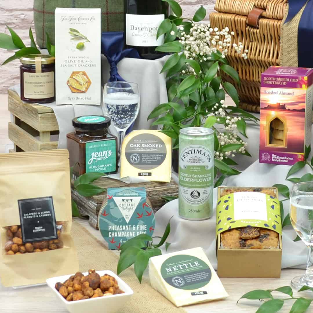 Traditional Picnic Hamper